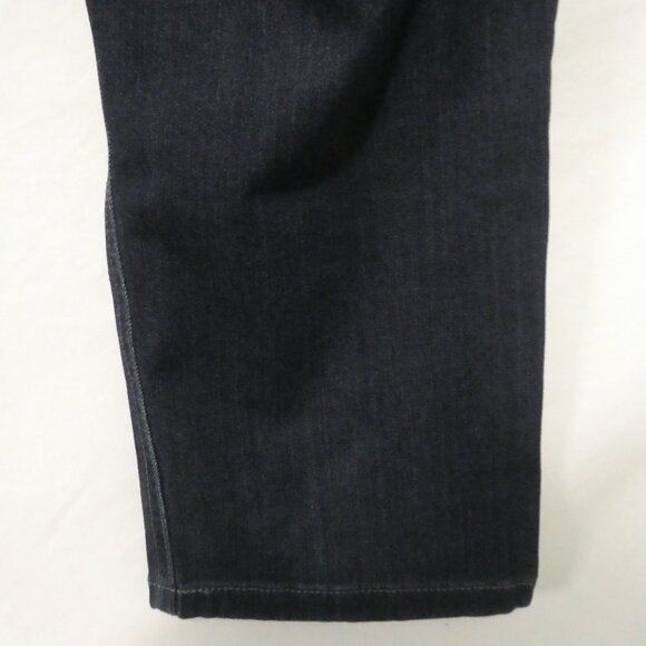 R JEANS Petites | size 26P | Classic Dark Wash Straight Leg Jeans - Picture 16 of 16